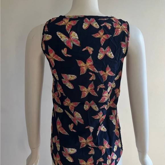 Sleeveless Dark Blue Butterfly Print Top Tank Size L ( Run Small) NWOT - Picture 3 of 6